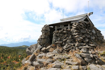 福島県の裏磐梯の西大顚から西吾妻山の登山