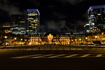 Fototapeta na wymiar 夜の東京駅(Tokyo station at night)