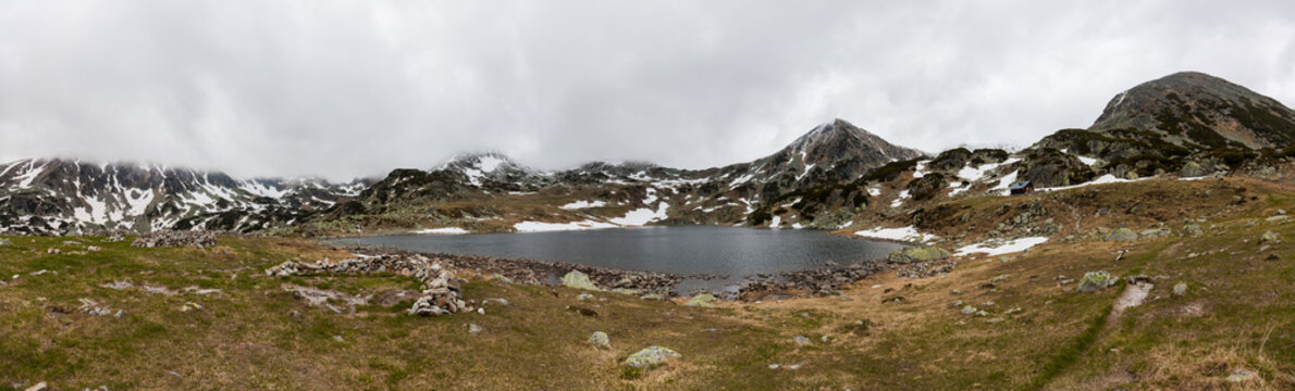 Bucura Lake Retezat mountains
