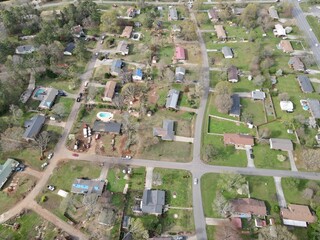 Obraz premium Storm damage from Tornado in residential neighborhood