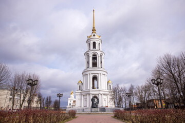 Fototapeta na wymiar Bell tower of the Vosresensky Cathedral in Shuya