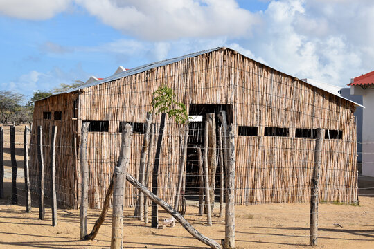 Casa ind&iacute;gena Wayuu en La Guajira, Colombia