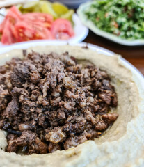 Hummus with beef 