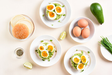 Avocado egg sandwiches