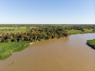 rio São Lourenço no Pantanal Norte no período de seca, Brasil, 