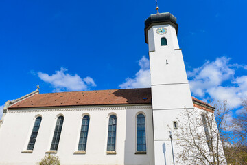 Fototapeta na wymiar Katholische Pfarrkirche St. Gallus in Möggingen / Radolfzell am Bodensee im Landkreis Konstanz