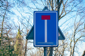 Sign with the symbol  of dead end