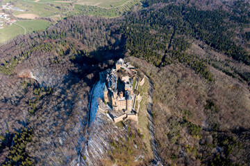 Allgemeiner Blick auf die Landschaft um die Burg Hohenzollern mit umliegenden Ortschaften,...