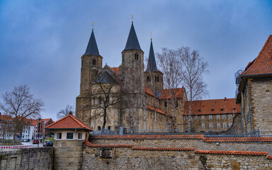 Fototapeta na wymiar St.Godehard Hildesheim