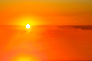 superbe coucher de soleil en été ,