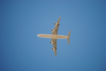 airplanes flying on the sky