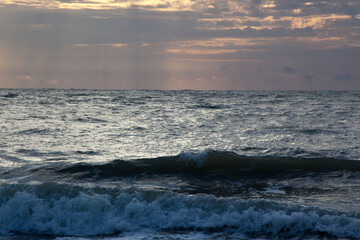 Fototapeta na wymiar Sunrise at the Ocean