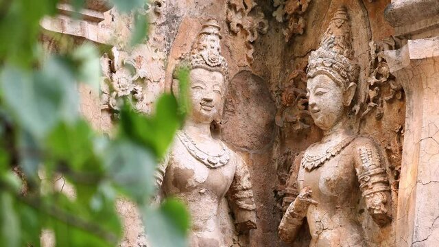 Wat Chet Yot, seven pagoda temple in Chiangmai 