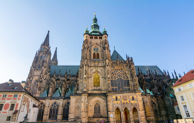 Fototapeta premium St. Vitus Cathedral in Prague castle courtyard, Czech Republic
