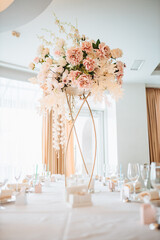 wedding table setting with flowers