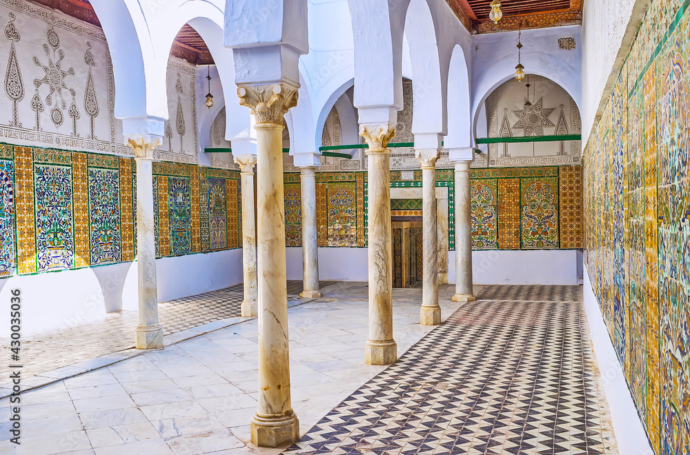 Sticker The corridor of the Barber's Mosque, Kairouan, Tunisia