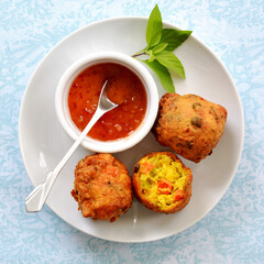 Vegetable pakora with sweet chili sauce