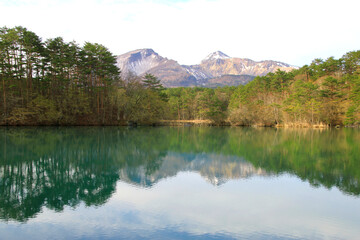 春の五色沼・毘沙門沼（福島県・裏磐梯）