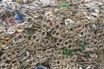 Ring pull aluminum of can