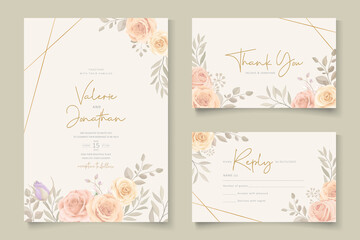 Obraz na płótnie Canvas Elegant wedding invitation template with soft color blooming roses flower