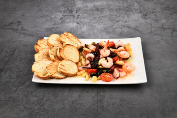 감바스 알 아히요 스파케티