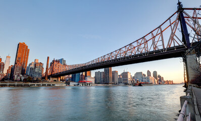 Fototapeta na wymiar Queensboro Bridge, New York City at sunrise