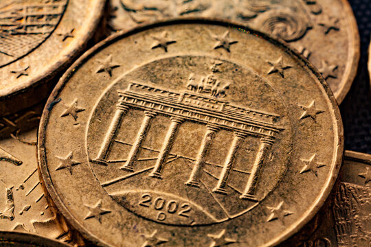 Series of macro shots of euro coins. Reverse of 10 cents (Brandenburger Tor). Year of manufacture 2002. Country Germany