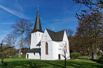 Fototapeta na wymiar Kreuzkirche in Wiedenest