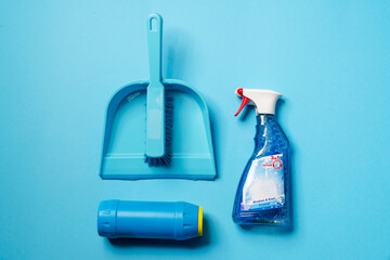The set of items for cleaning in the blue studio