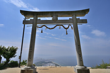 四国香川県三豊市の絶景高屋神社「天空の鳥居」