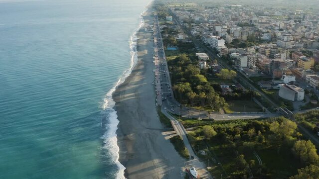 Vista aerea citt&agrave; di Locri