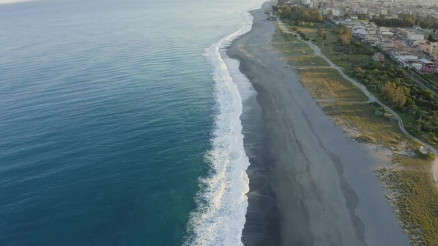 Vista aerea citt&agrave; di Locri