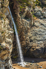 Fototapeta na wymiar California-Big Sur-McWay Falls