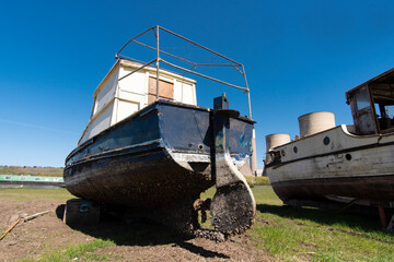Sterna nd rudder of an abandoned boat © simonXT2