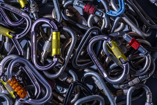 Personal protective equipment in rope access