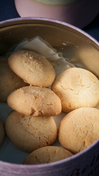 Caja de galletas dulces caseras