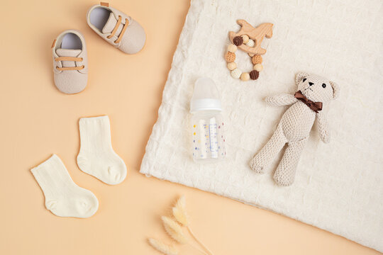 Gender neutral baby shoes and accessories. Organic newborn fashion