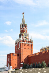 Obraz premium Spasskaya Tower, Kremlin, Red Square, Moscow, Russia