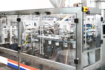 Automatic packaging line