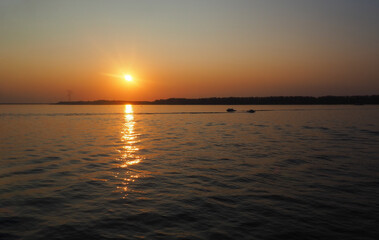 Obraz premium river landscape at sunset