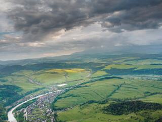 view from the Trzy Korony Summit to Sromowce Niżne and the Dunajec River