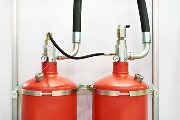 Gas extinguishing modules