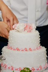 Image of a beautiful wedding cake at wedding reception