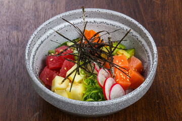 Poke with salmon, tuna and nori