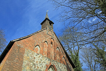 Fototapeta na wymiar Kirche Sinstorf (11. Jh., Hamburg)