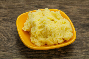 Mashed potato in the bowl