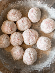 Fototapeta na wymiar Raw meatballs before cooking them
