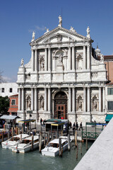 Fototapeta premium imposante fassade der santa maria di nazareth am canal grande