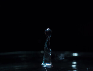 Highspeedphotography with water drops without flash in jena