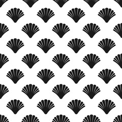 Seamless pattern with sea shell on white background.